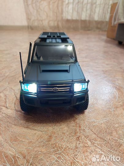 Машинка на радиоупрпвлении mn82s