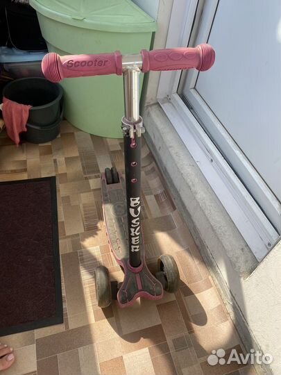Самокат трехколесный