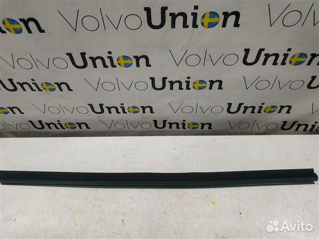 Уплотнитель стекла переднего правого внутренний