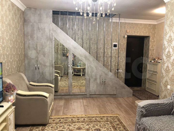 2-к. квартира, 74 м², 4/5 эт.