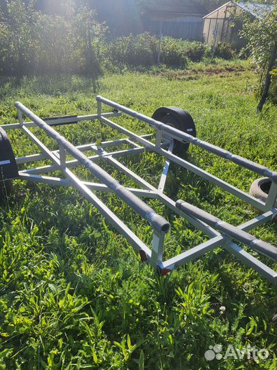 Лодочный прицеп