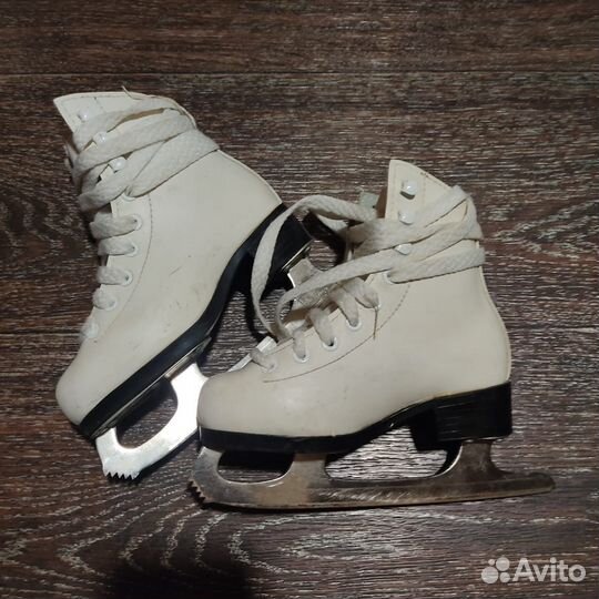 Коньки фигурные детские 27 размер