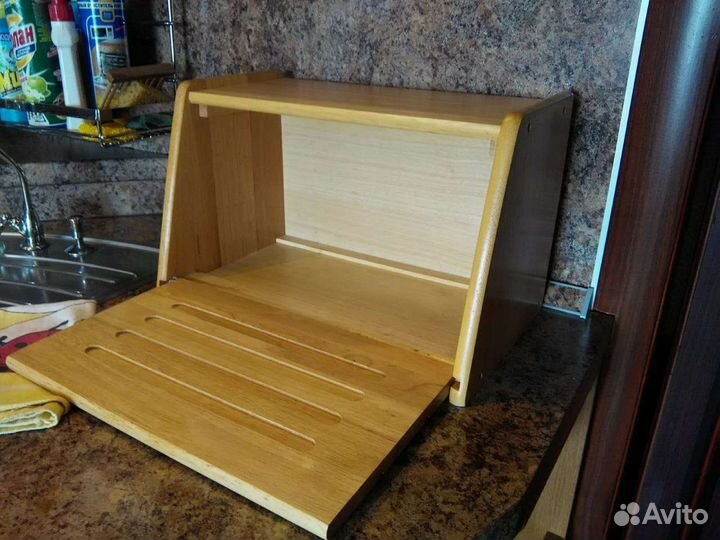 Хлебница деревянная