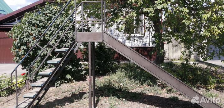 Горка уличная