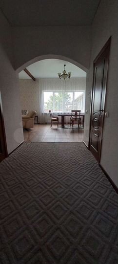 Дом 180 м² на участке 6 сот.