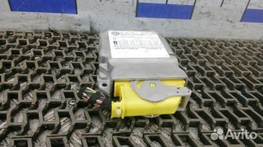 Блок управления airbag skoda octavia A5 (DAD16OQ01