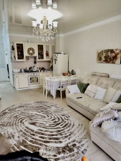 2-к. квартира, 60 м², 4/10 эт.