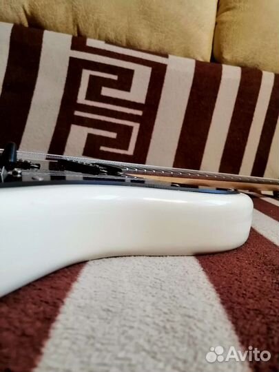 Электрогитара Fender Squier, фэтстрат мод