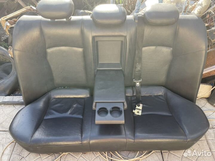 Задний ряд сидений Mercedes w203