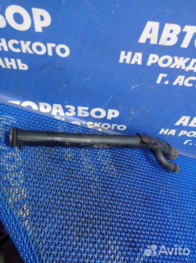 Патрубок системы охлаждения Renault Megane 1 седан