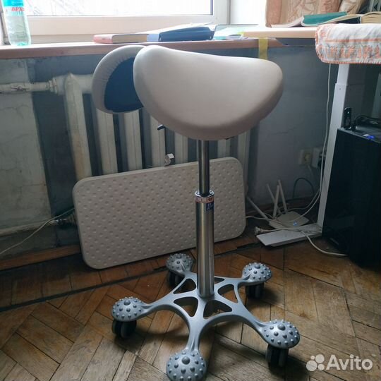 Salli Swing Fit эргономичный стул-седло 120кг кожа