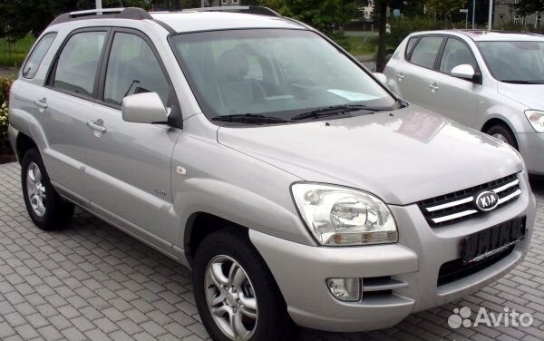 Лобовое стекло Kia Grand Sportage II 5D 2004-10