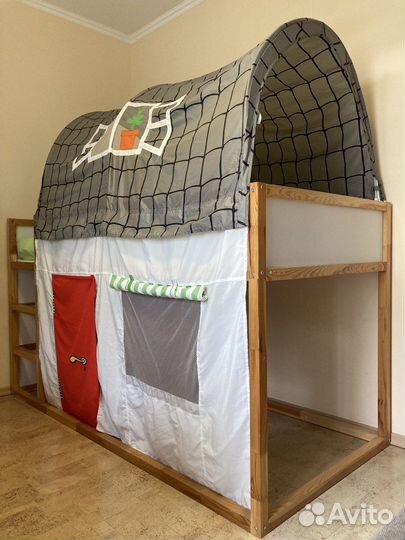 Детская кровать Икеа Кюра с матрасом и пологом