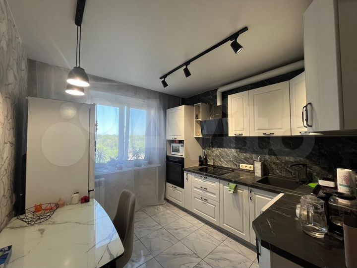 4-к. квартира, 77,3 м², 4/10 эт.