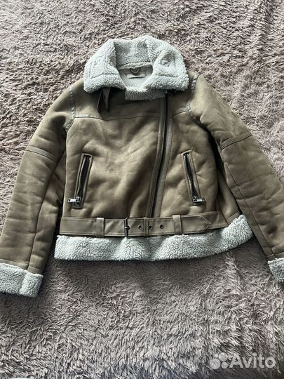 Дублёнка женская короткая пилот продам 1800