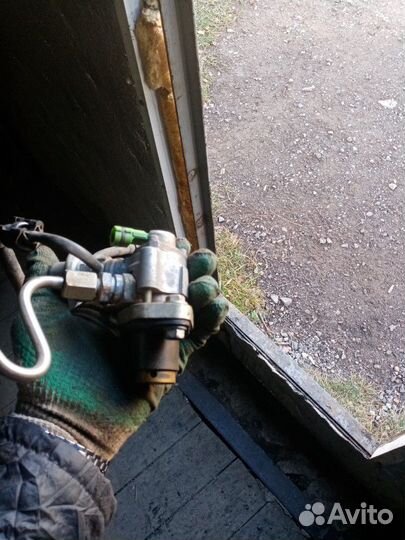 Продам тнвд на бензиновый двиг. тойота авенсис