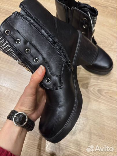 Ботинки женские демисезонные