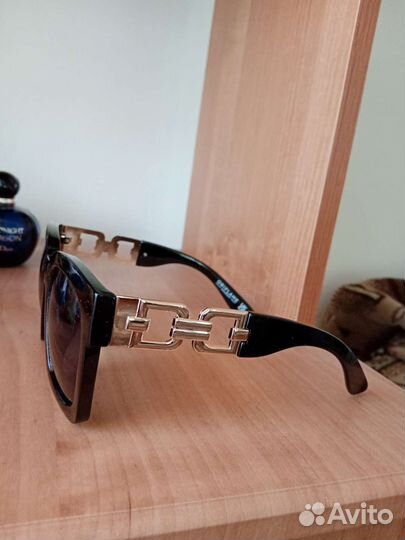 Солнцезащитные очки