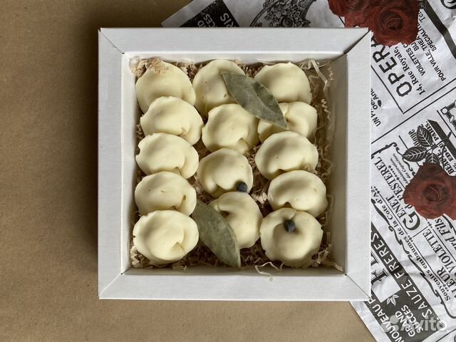 Подарок / шоколадные пельмени