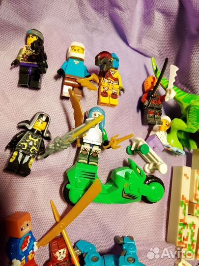 Lego фигурки одним лотом