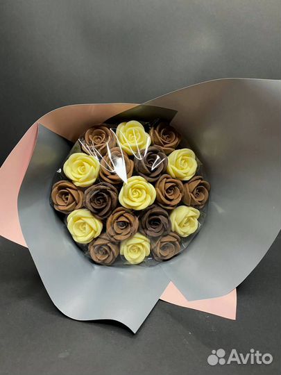 Шоколадные Розы - 19 шт в Букете