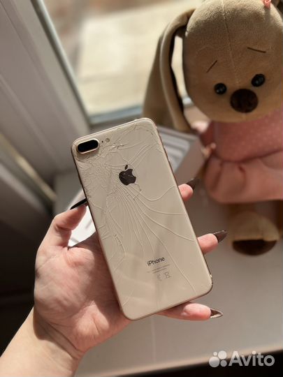 Телефон iPhone 8 plus