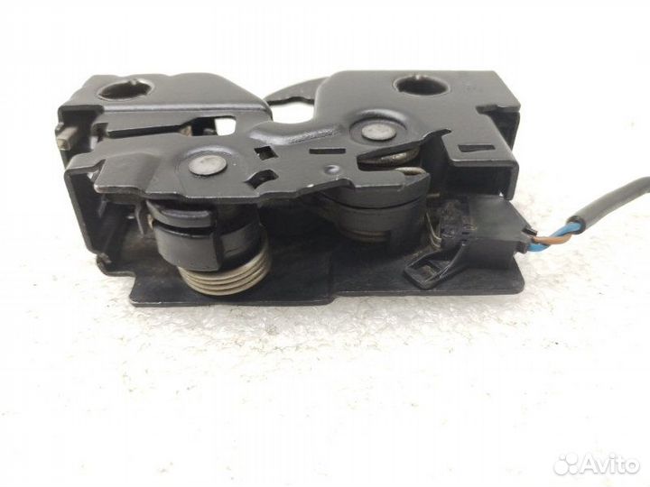 Замок капота Volkswagen Polo 5 2010