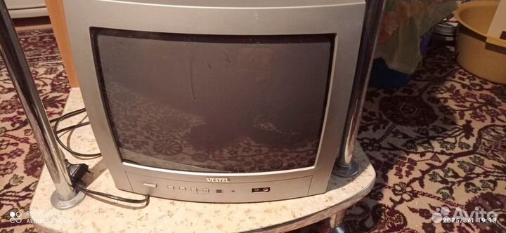 Телевизор бу на запчасти