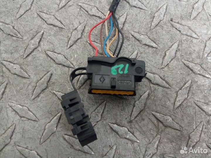 Разъем Renault 2020