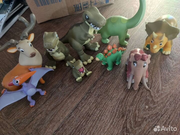 Игрушки из макдоналдса и бургер кинг