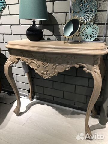 Консольный стол массива красного дерева