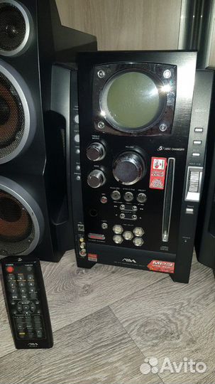 Музыкальный центр