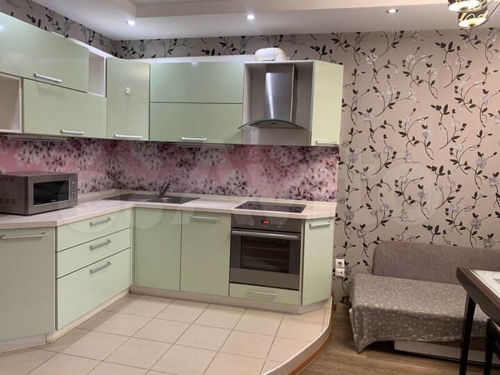 2-к. квартира, 43 м², 3/16 эт.