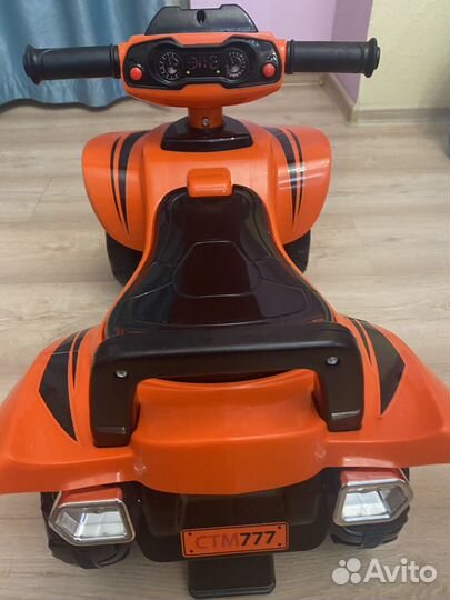 Машинка-каталка