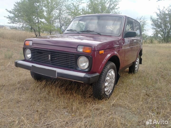 LADA 4x4 (Нива) 1.7 МТ, 2003, 150 000 км