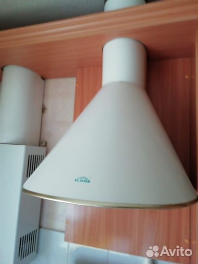 Вытяжка для кухни 60 см новая