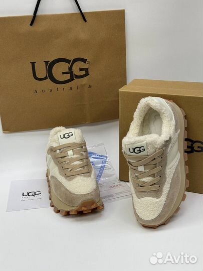 Зимние кроссовки ugg 39