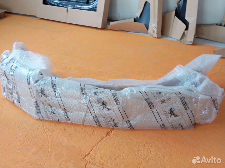 Бампер на toyota land cruiser 300