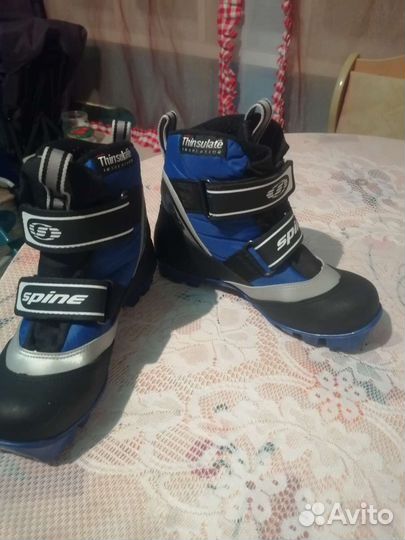 Лыжные ботинки 36 размер