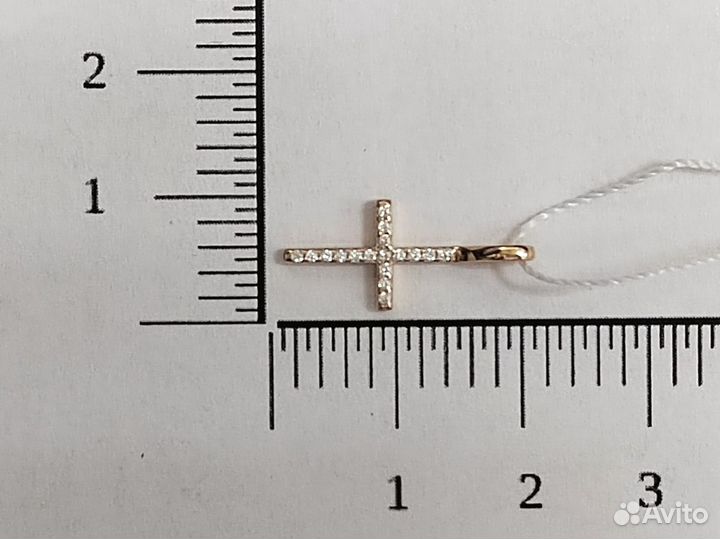 Золотая подвеска с фианитом