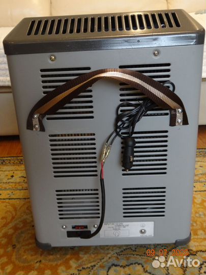 Компрессорный холодильник Sawafuji Engel MD45F-TA