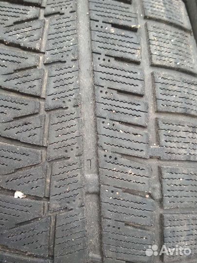 Bridgestone Blizzak Revo GZ 215/55 R16