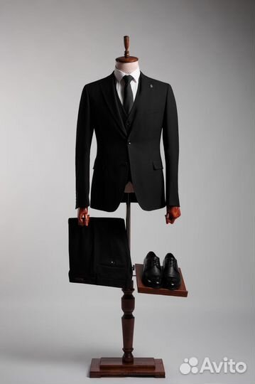Мужской костюм