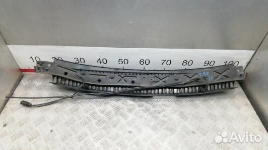 Накладка декоративная (жабо, дождевик) volkswagen