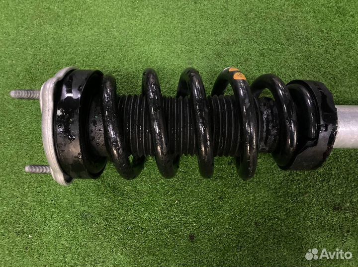 Амортизатор передний правый Mercedes-Benz G-Class