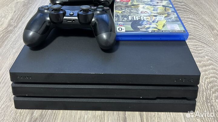 Sony ps4 PRO 1tb