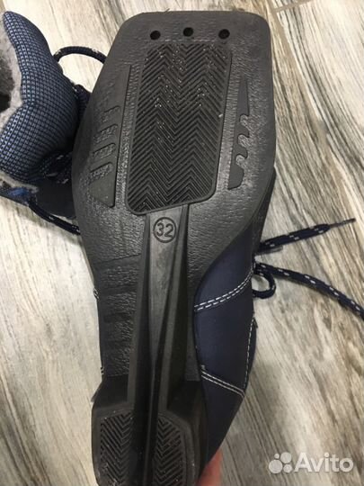 Лыжные ботинки