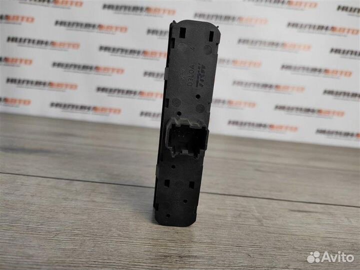 Кнопка обогрева заднего стекла Ford Fusion 1.4