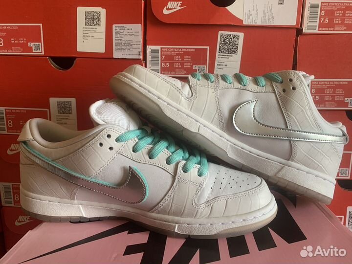 Nike SB Dunk Low Diamond Supply Co White Diamond