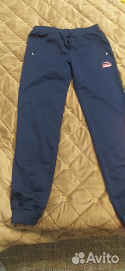 Спортивный костюм женский